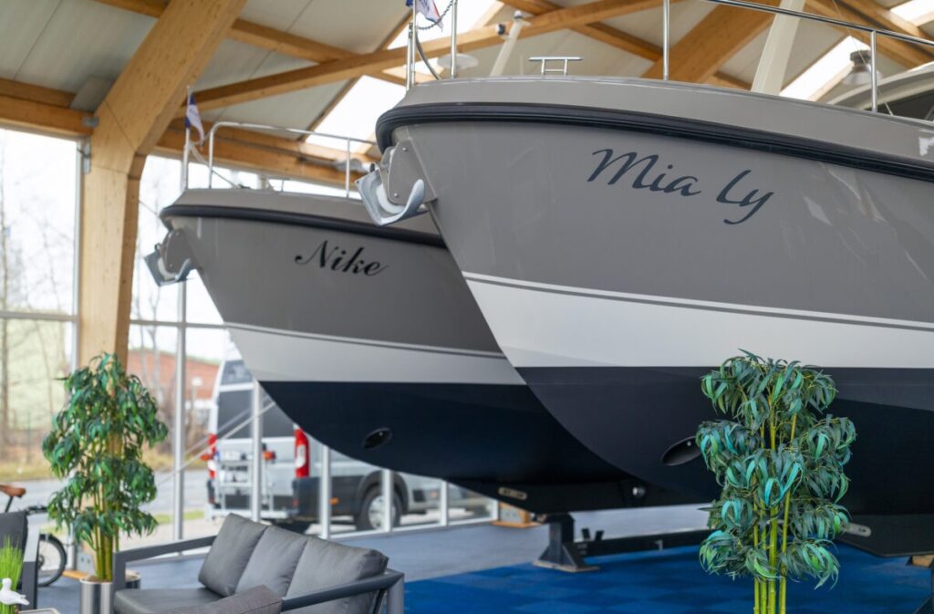 Hennings Yachtvertrieb MG 4673 1200x789 1 1