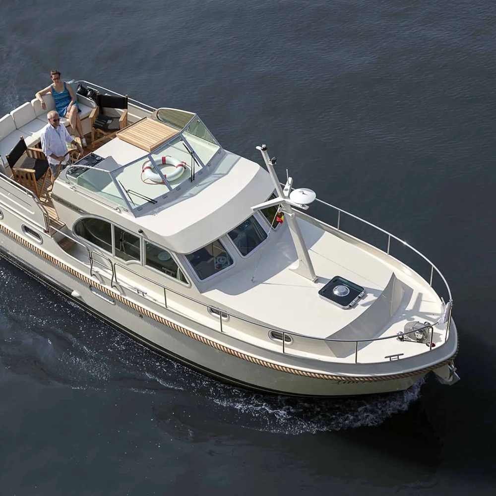 hennings yacht vertrieb linssen grand sturdy 30 0 ac bei der ausfahrt