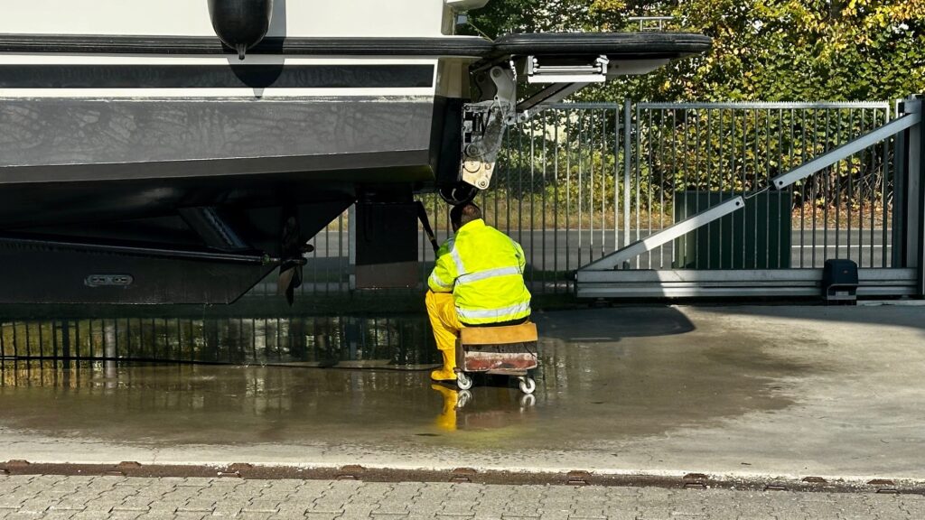 Our service for used yachts 4 1 1