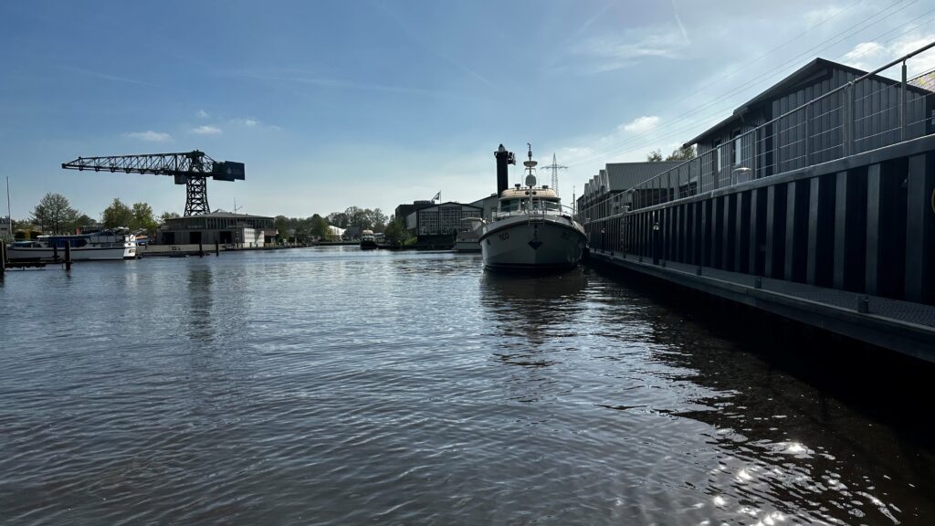 35 Jahre Hennings Yacht-Vertrieb! 2 draussen